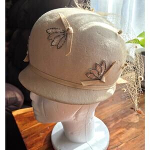 1960's Mod Style 100% Wool Astre` Terry Sales NY Brimmed Cloche Hat Vintage SEE